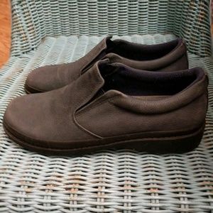 EASY SPIRIT FLYCOACHS  US 7 M BLUE SUEDE LEATHER